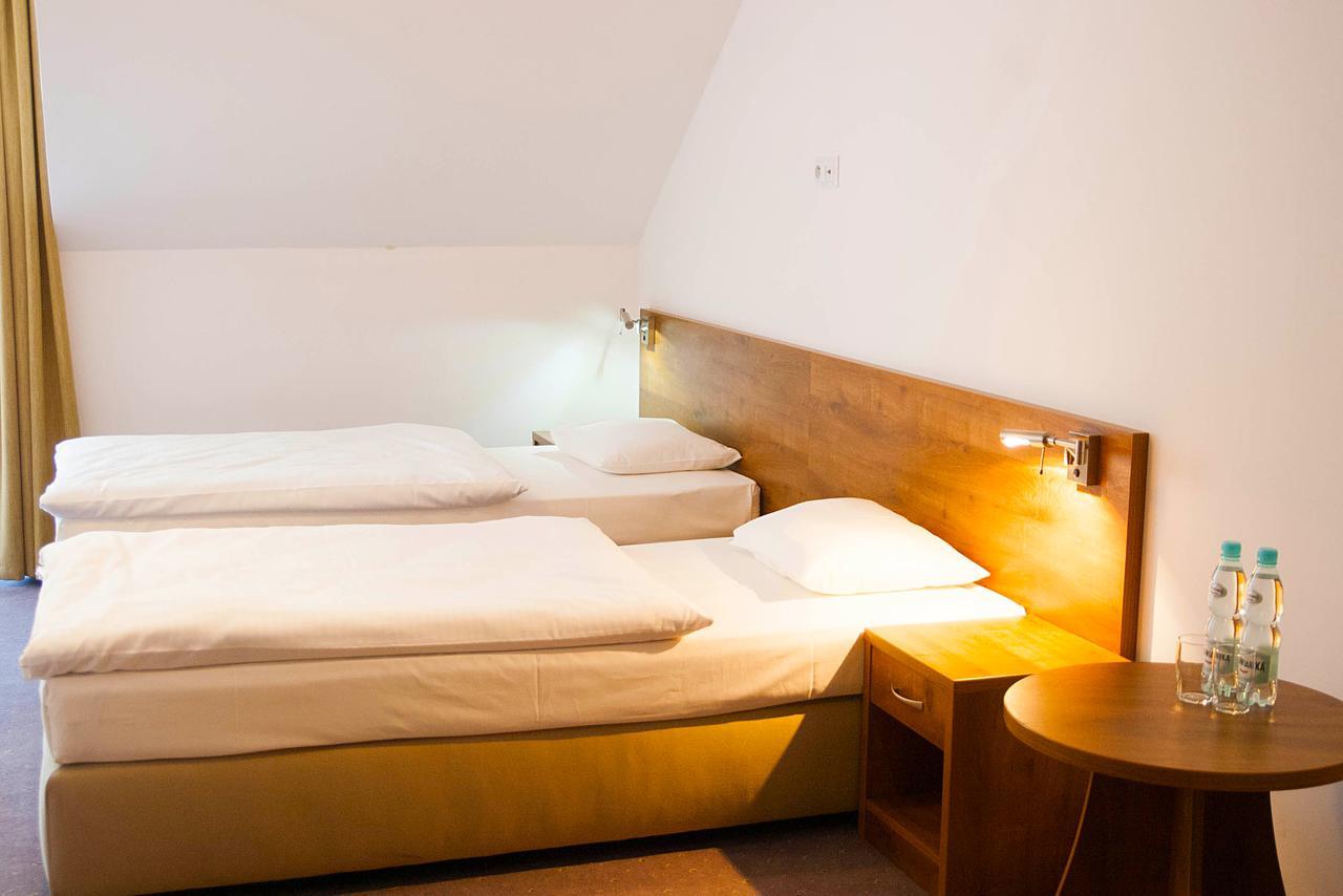 Hotel Drohicki Drohiczyn Bagian luar foto